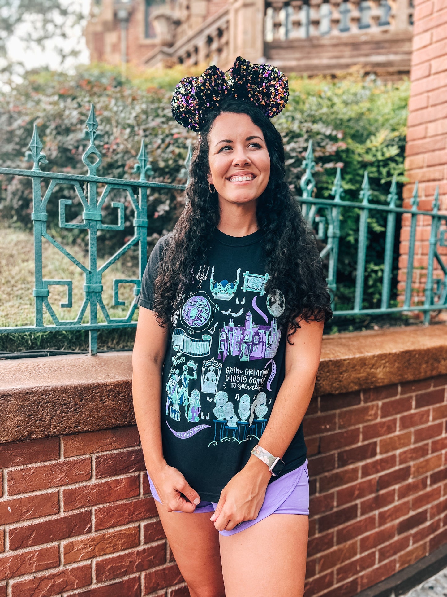 Happy Haunts Sketch Tee - M-3XL
