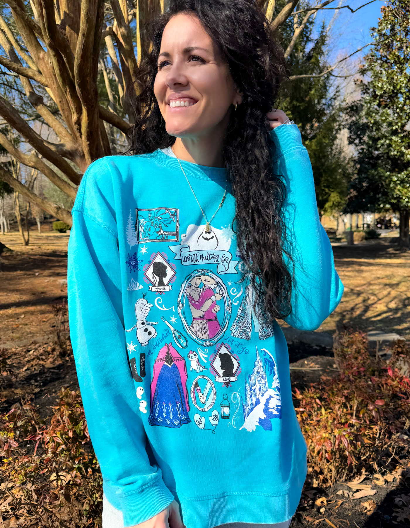 Sisters of Arendelle Sketch Crewneck Pullover - S-L