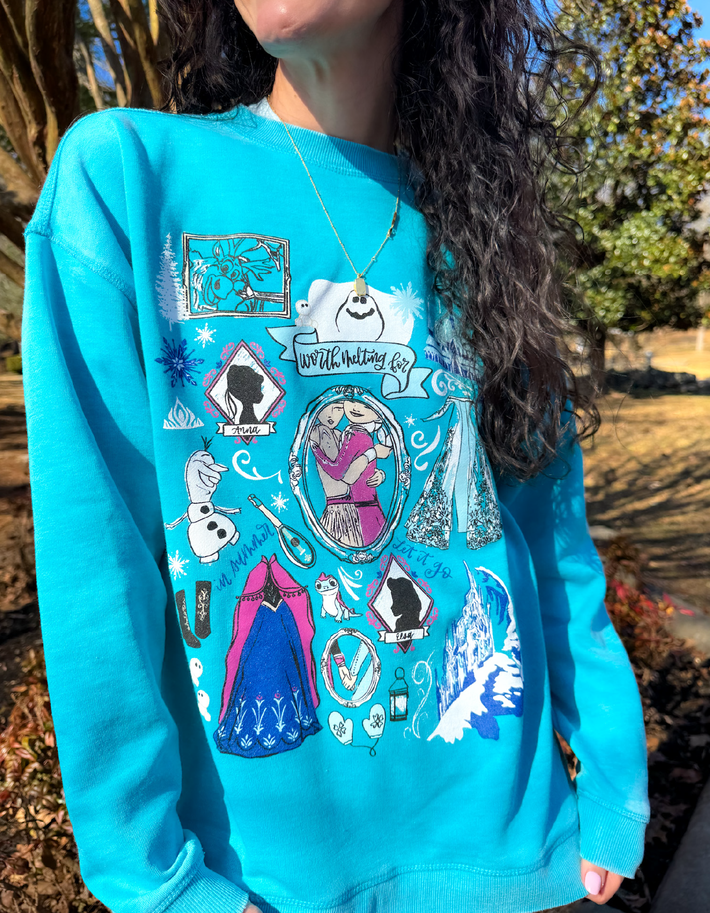 Sisters of Arendelle Sketch Crewneck Pullover - S-L